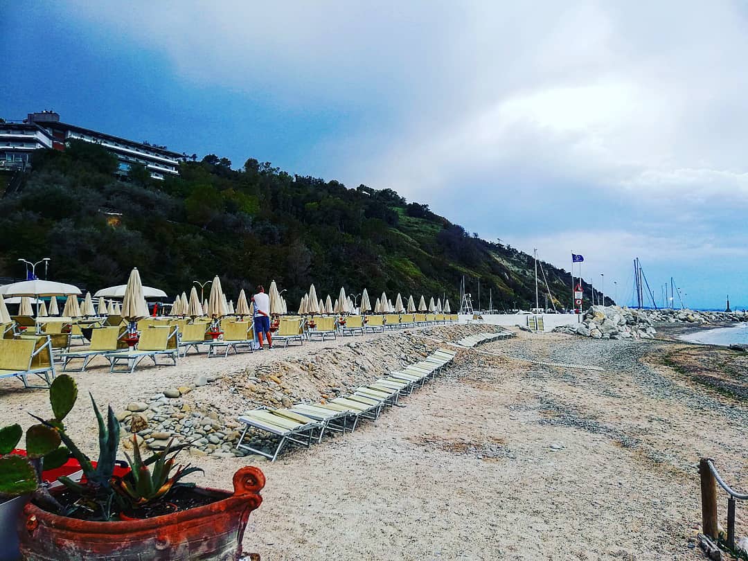 Baia Vallugola Spiaggia